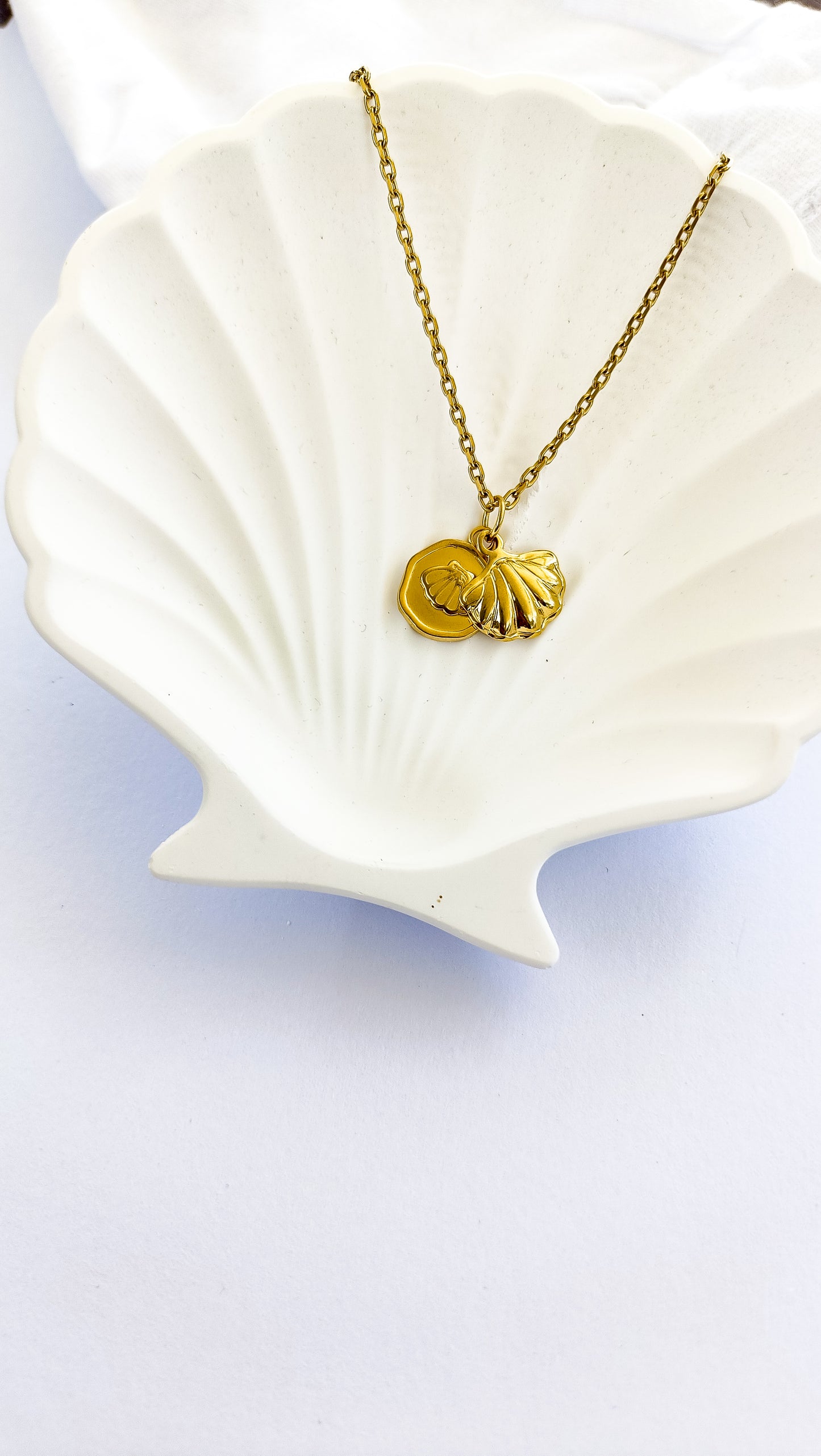 Clam Necklace