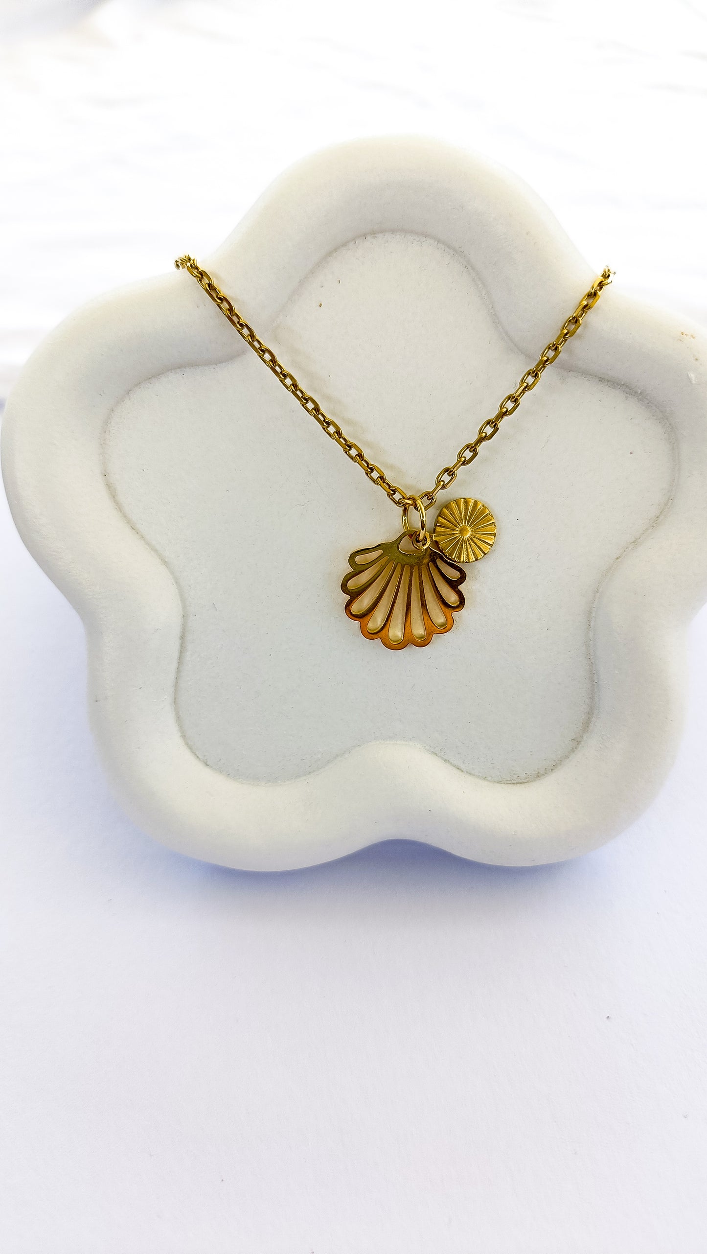 Sea Shell Minimalistic Necklace