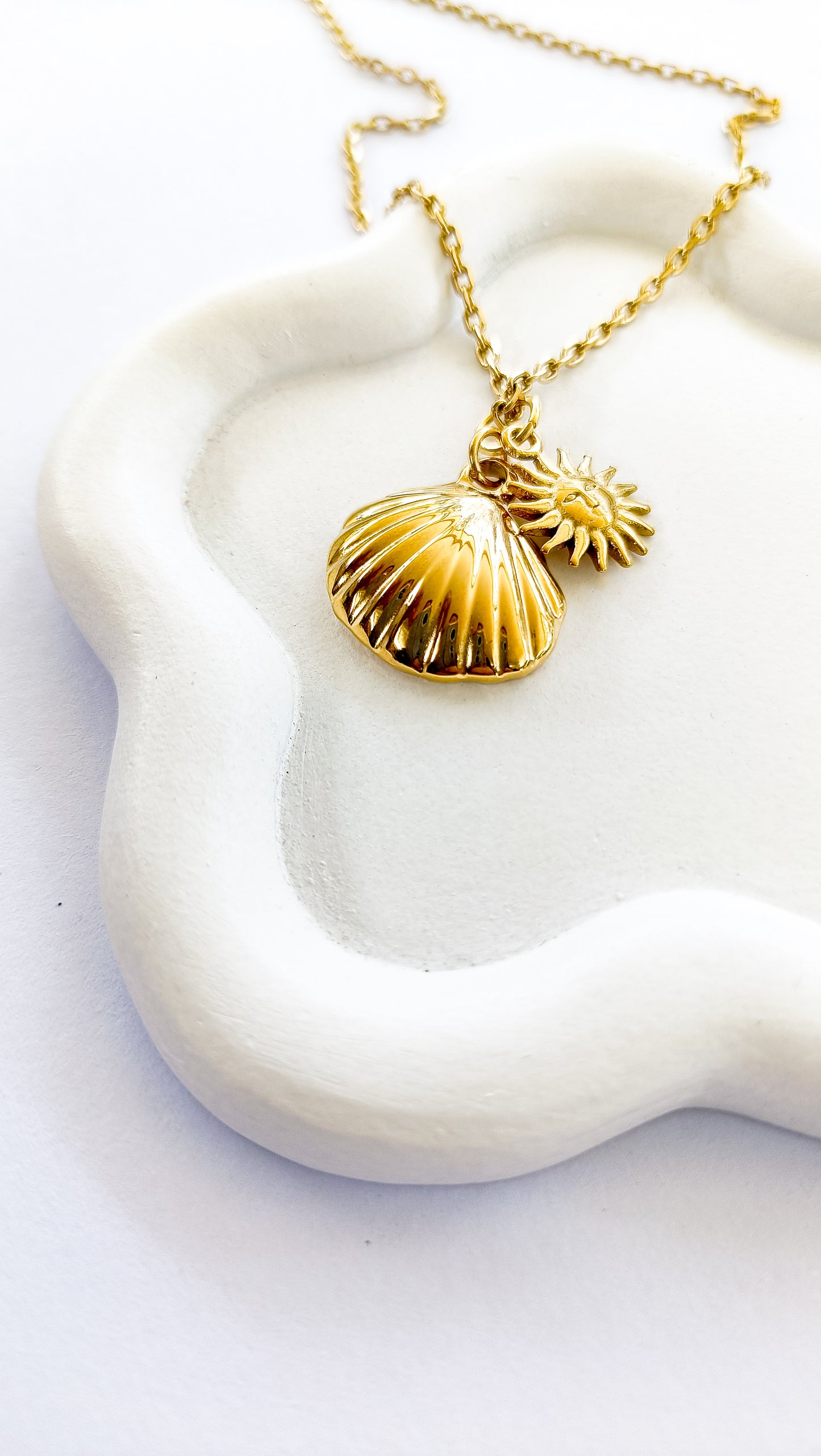 Sun and Beach Necklace