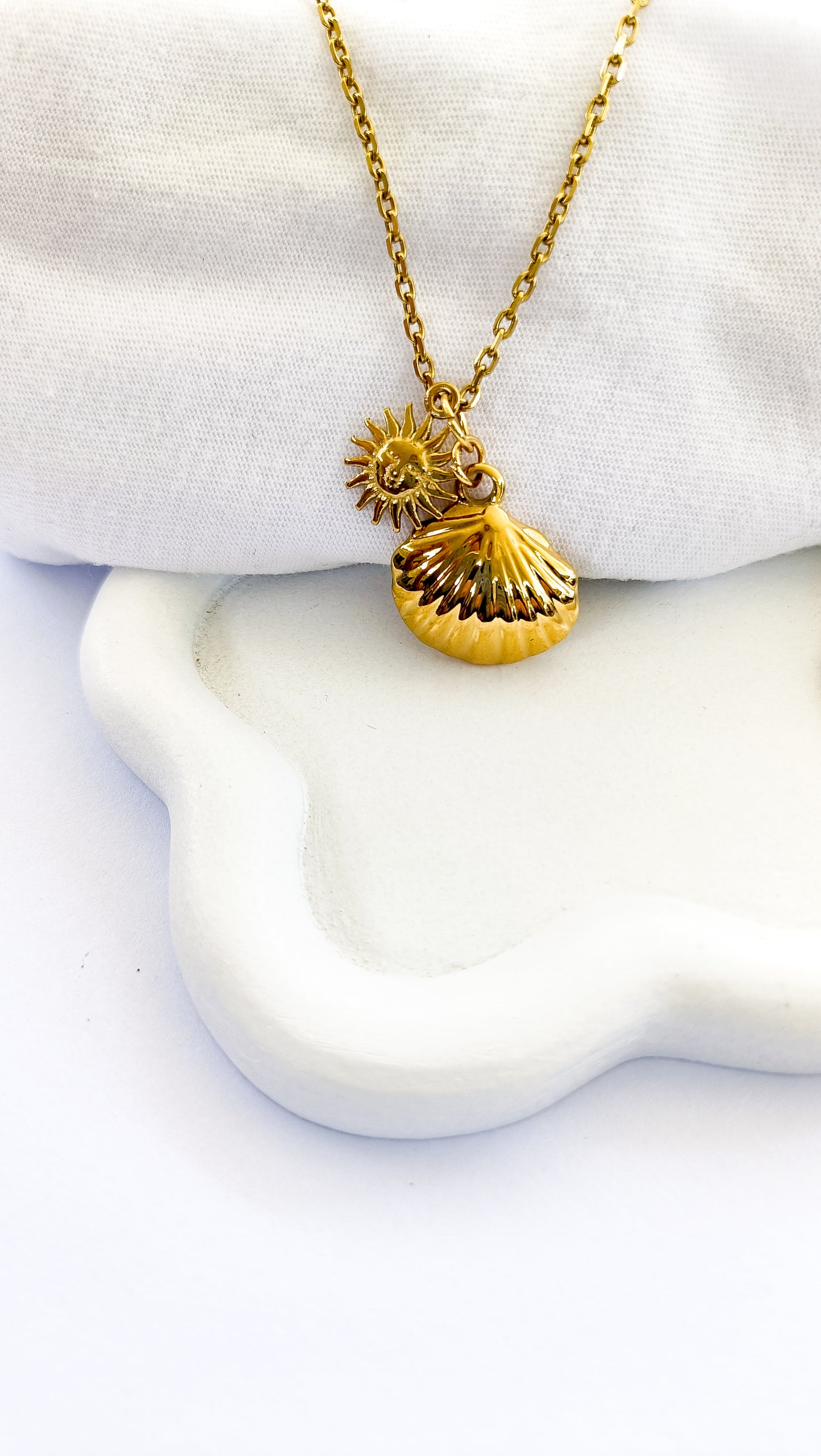 Sun and Beach Necklace